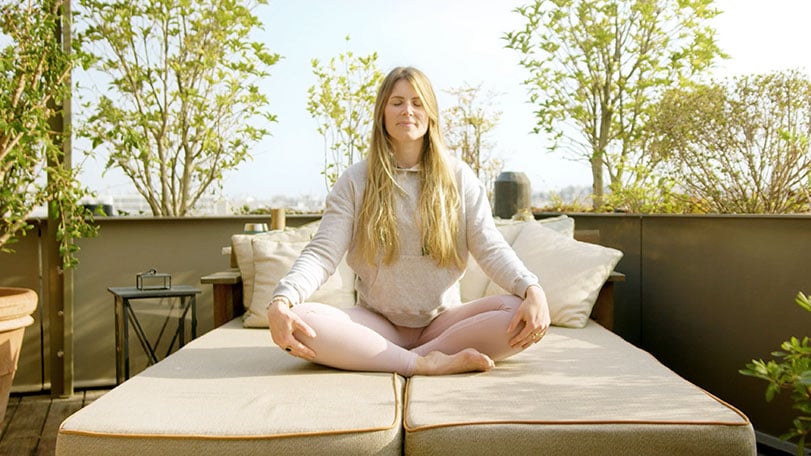 Video yoga flows to relax